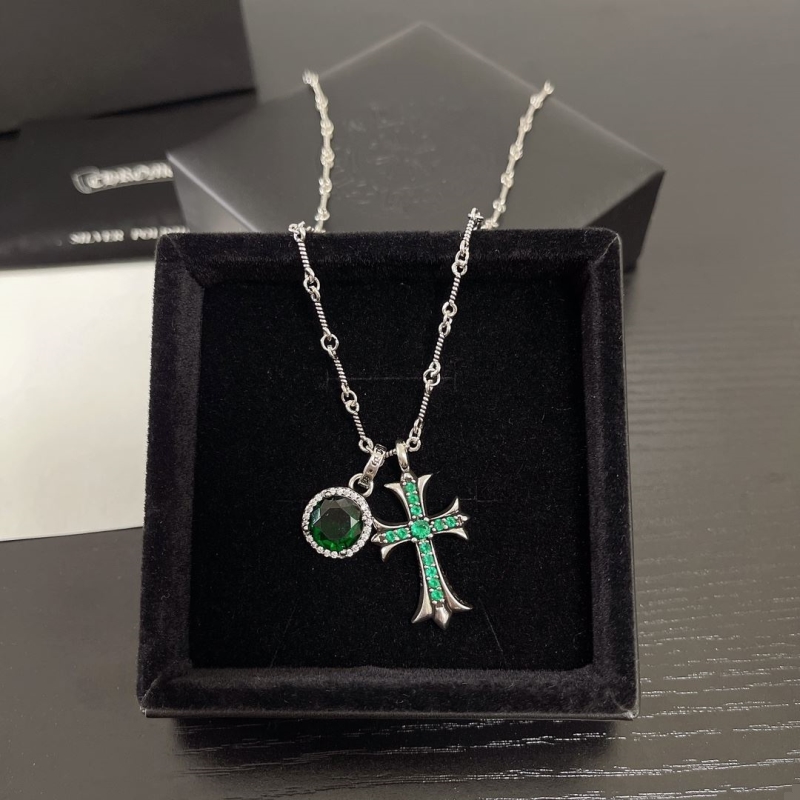 Ch**me He**ts necklaces